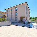 Διαμέρισμα Stancija Amorozo 5
