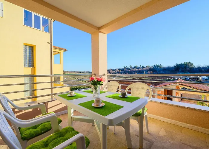 Stancija Amorozo 5 Appartement *
