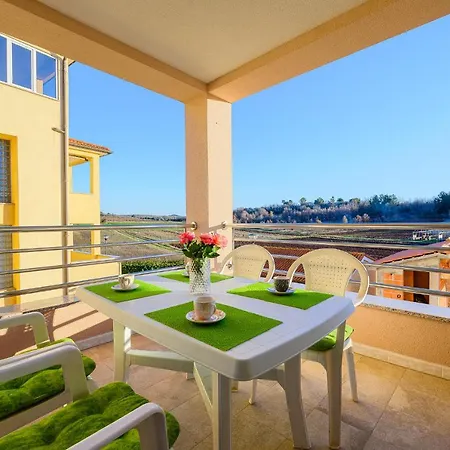 Stancija Amorozo 5 Appartement *