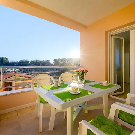 Stancija Amorozo 5 Appartement