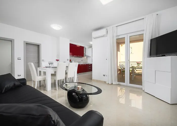 Appartamento Stancija Amorozo 5 *