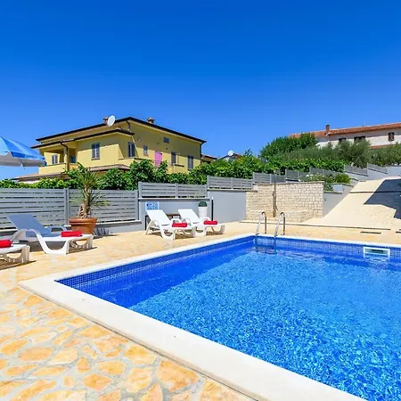 Stancija Amorozo 5 Poreč